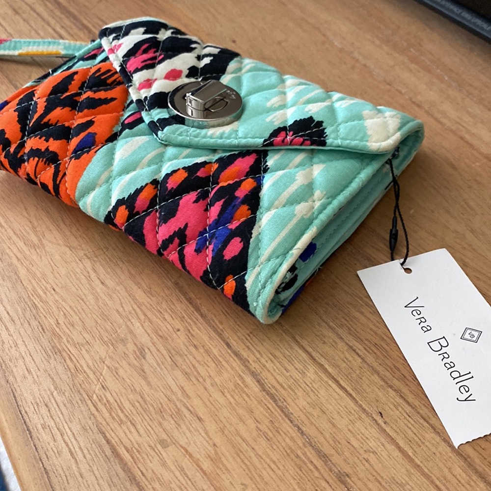 NWT Vera Bradley Your Turn Smartphone Wristlet Wallet - Picture 2 of 4
